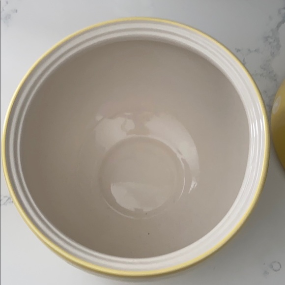 Home essentials new chick cookie jar - Picture 2 of 7